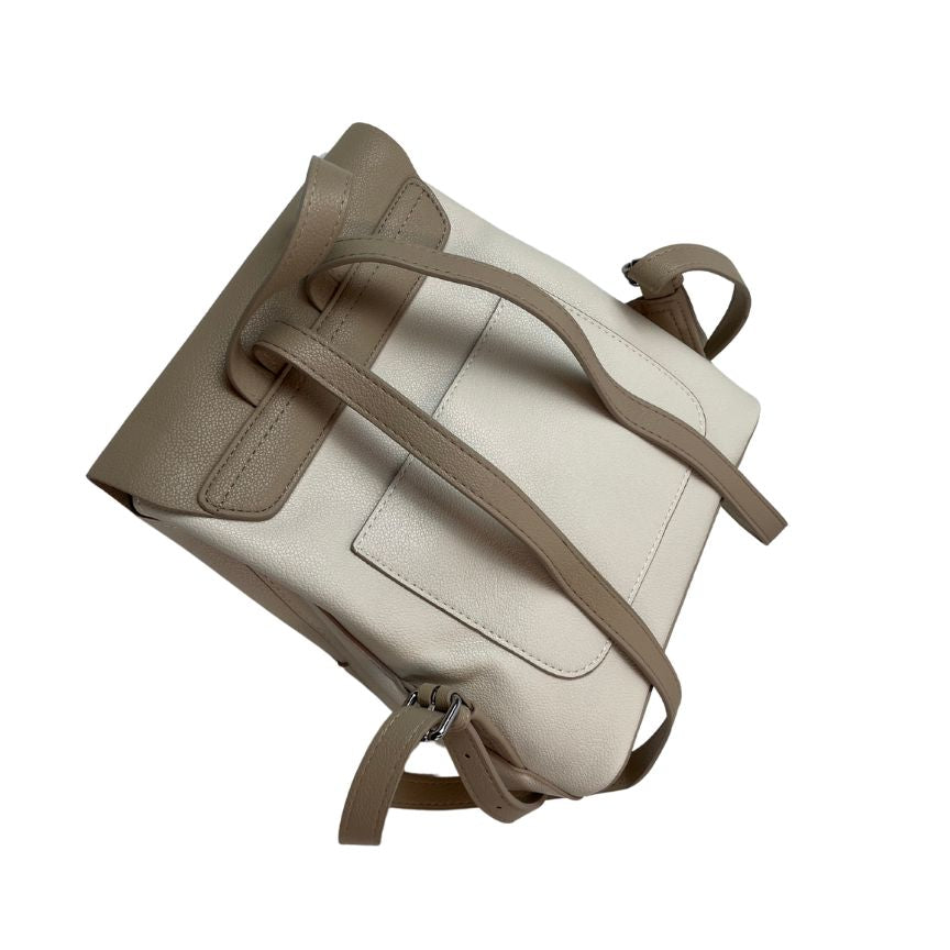 Moderner Damen Rucksack für Alltag - weiches Material, zwei Fächer
