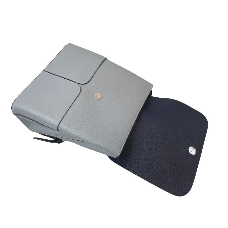 Moderner Damen Rucksack für Alltag - weiches Material, zwei Fächer