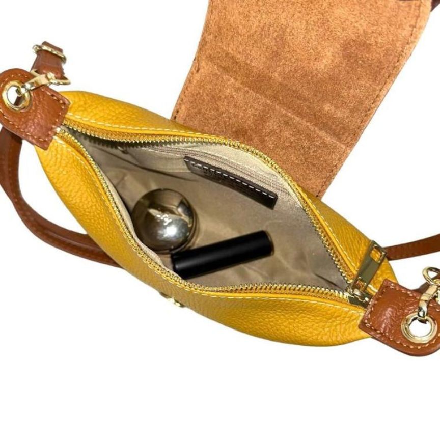 edle Italienische Leder Crossbody Bag mit Klappe und langem Schulterriemen gelb
