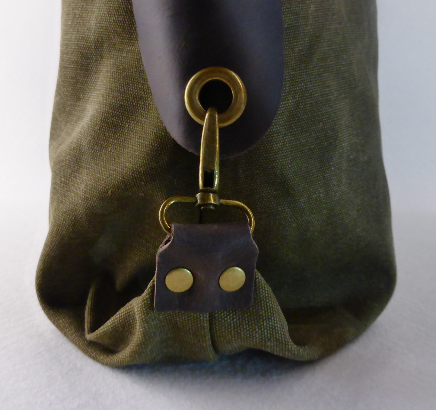 Leder und Metall stabile Befestigungsdetails der Canvas Reisetasche