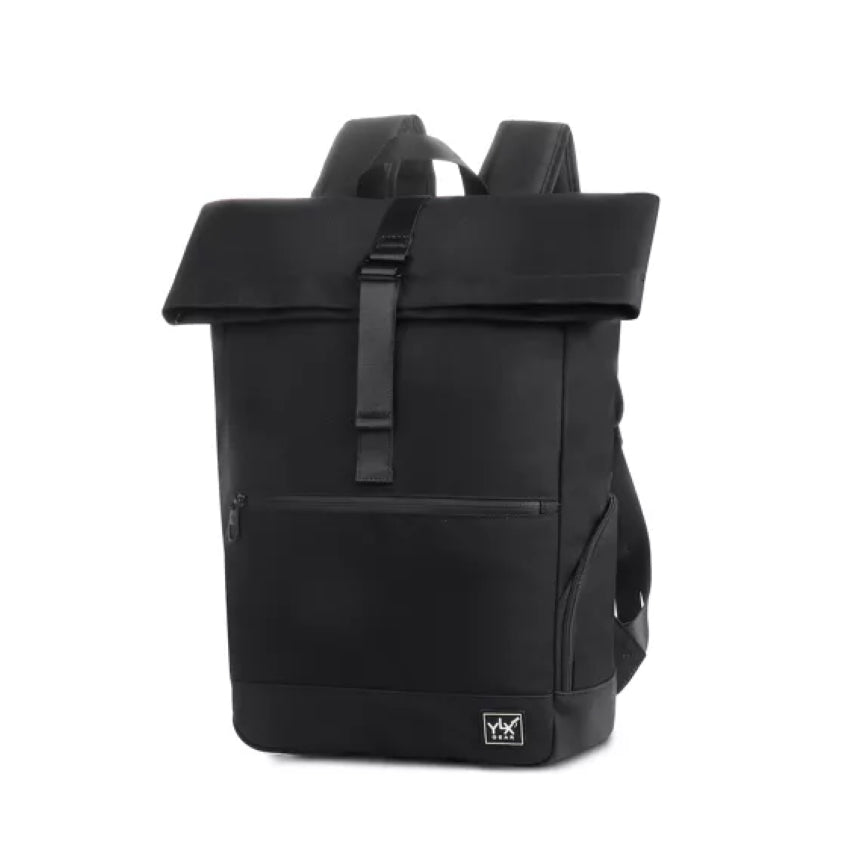 Schwarzer geräumiger wasserfester Rucksack aus 100% recyceltem Polyster  
