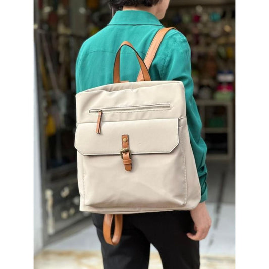 Wasserfester Damen Rucksack - Handgriff, Front- & Rückseitentasche, groß
