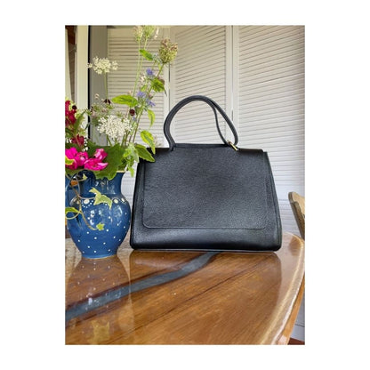 Damen Lederhandtasche - schlicht & elegant für jeden Anlass