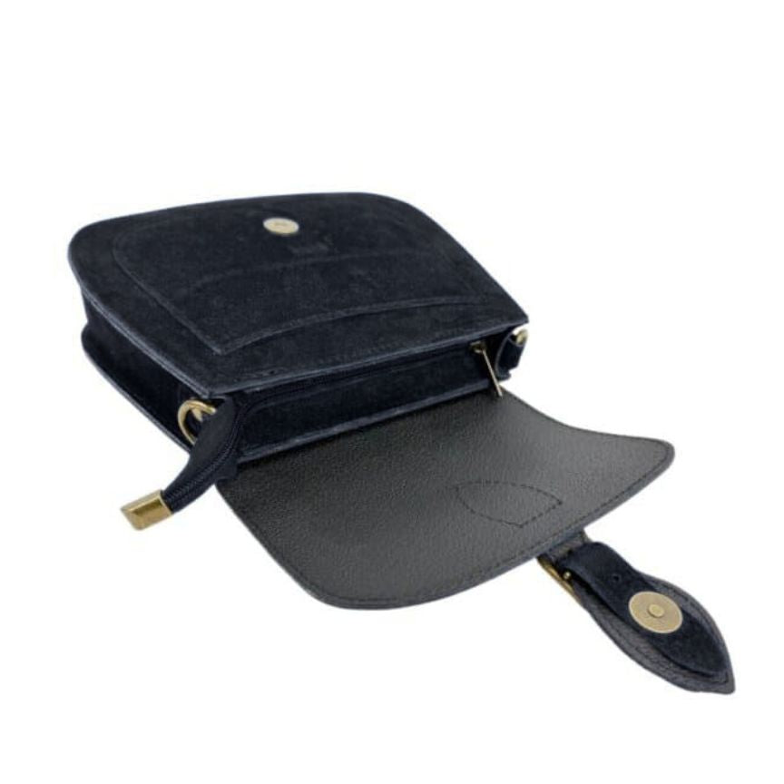 Damen Schultertasche aus Wildleder mit Fronttasche - modern, vielseitig, beliebt