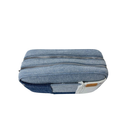 Demin Crossbody Bag - Edle Patches, breiter Gurt und zwei Fächer