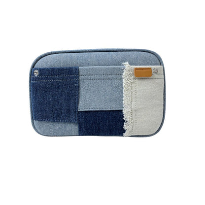 Demin Crossbody Bag - Edle Patches, breiter Gurt und zwei Fächer