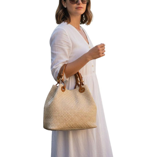 Echtleder-Henkeltasche mit gewebtem Design - mittelgroß, elegant & modern