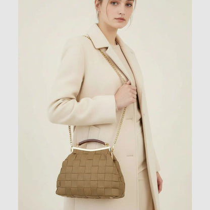 Elegante Leder Clutch in gewebtem Design - Stylische Handtasche für besondere Anlässe