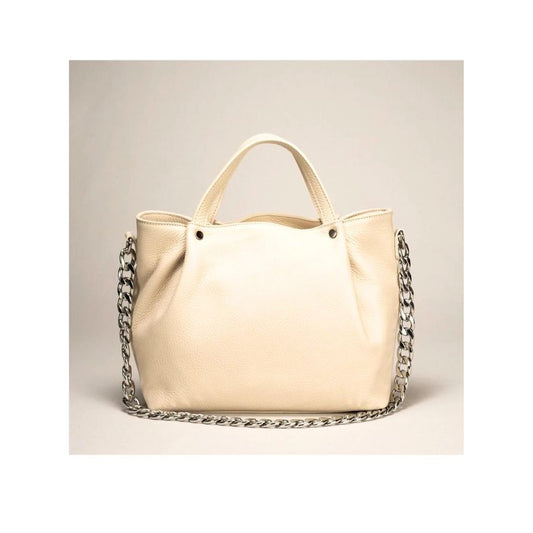 Vorderseite der Damen Leder Umhängetasche mit Kettenriemen und metal details beige
