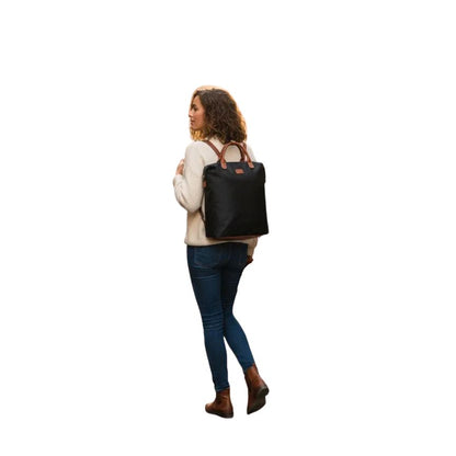 Mittelgroßer Damen Rucksack mit Laptopfach - Wasserabweisend & praktisch