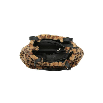 Stilvolle Damen Schultertasche aus Faux-Fur - weich, leicht und modern