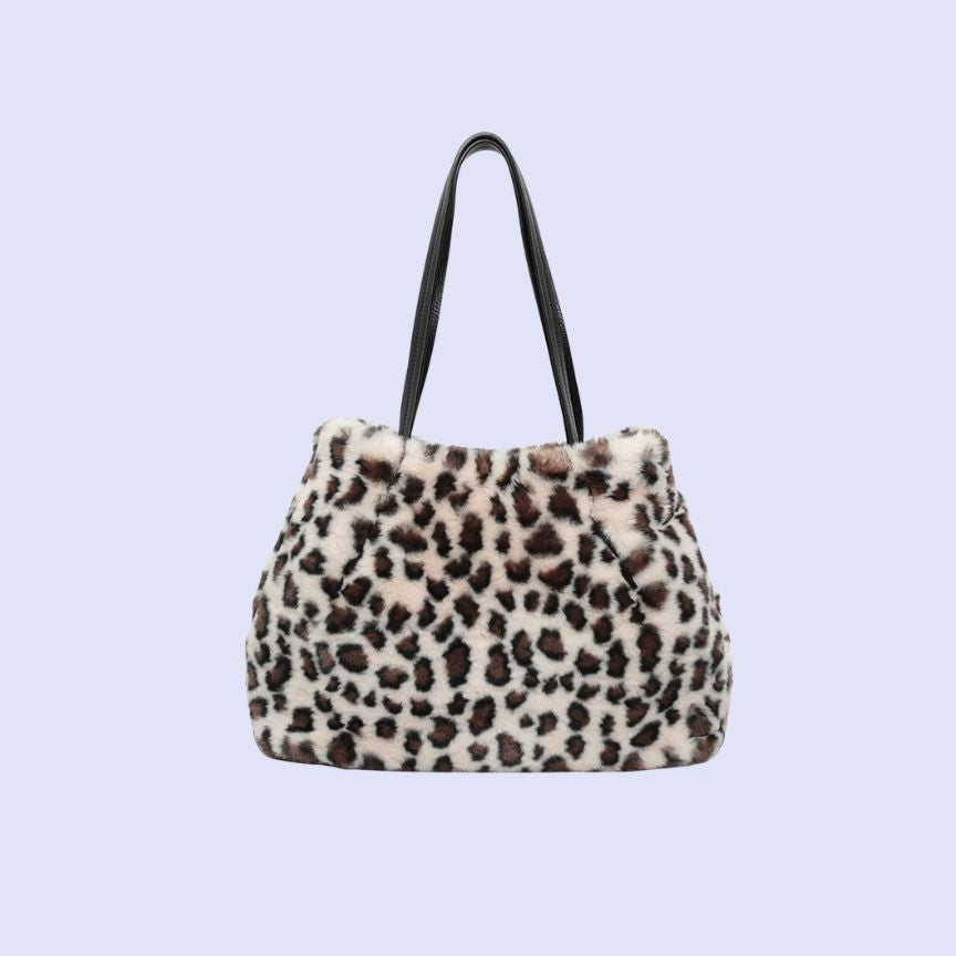 Stilvolle Damen Schultertasche aus Faux-Fur - weich, leicht und modern