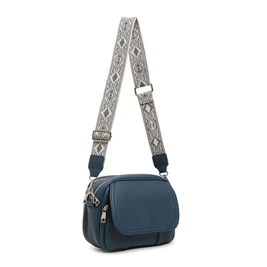 blaue Crossbody-Bag für den Alltag mit drei fächern und edlen verstellbaren schultergurt