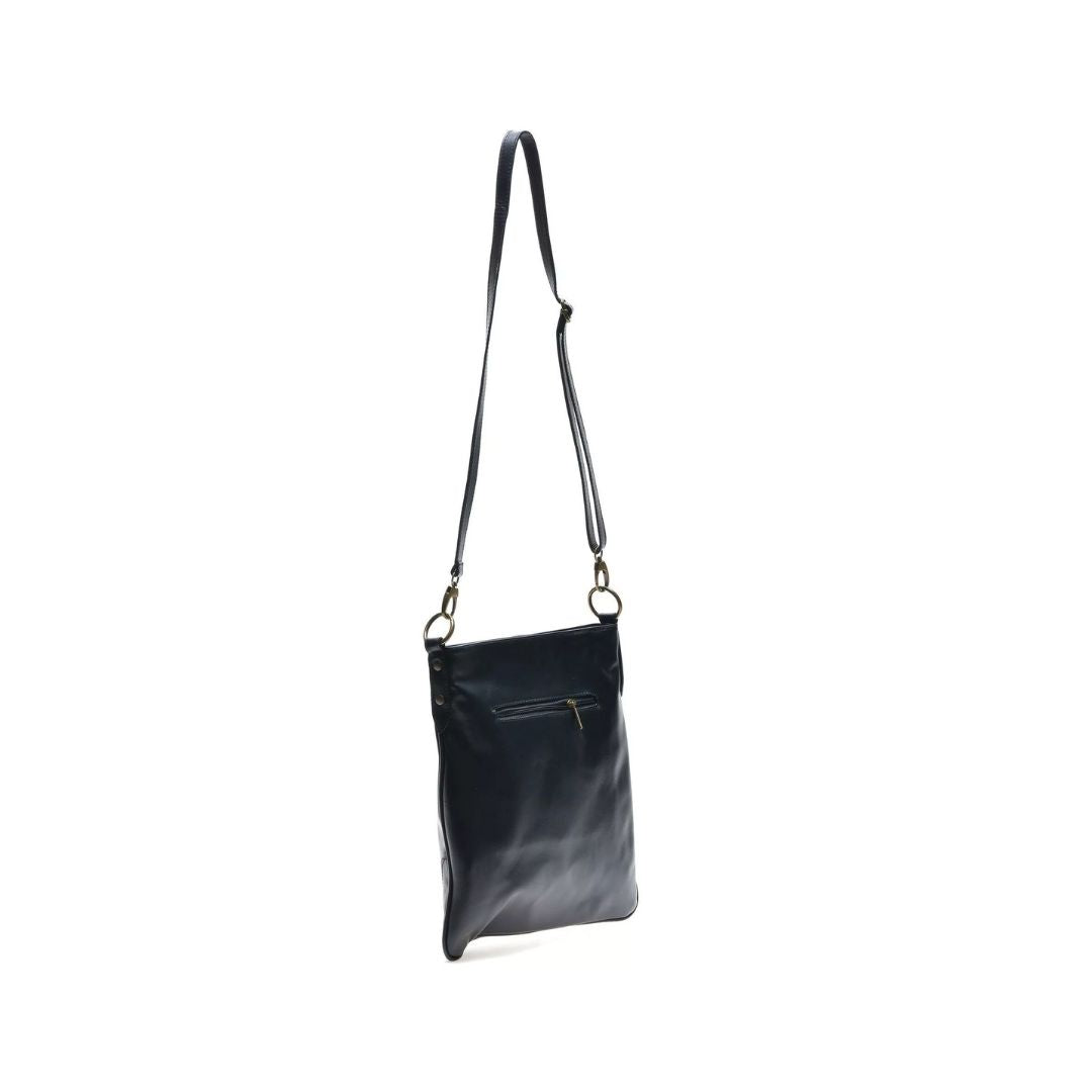 Rückansicht der Damen Schultertasche Crossbodybag mit abnehmbare Riemen und Rückseitenverschluss